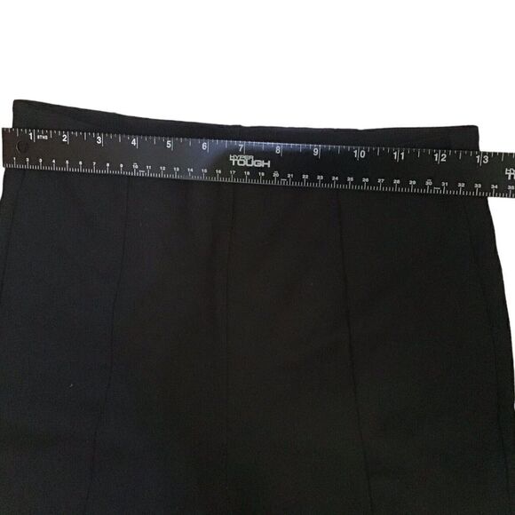 Petal & Pup Women’s Black Stretch Pants Size 4US/8AU/UK Zippered Leg - Picture 4 of 6
